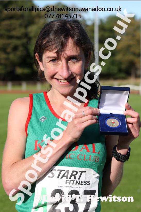 Senior women, Northern Road Relays, Blackpool. Photo: David T. Hewitson/Sports for All Pics
